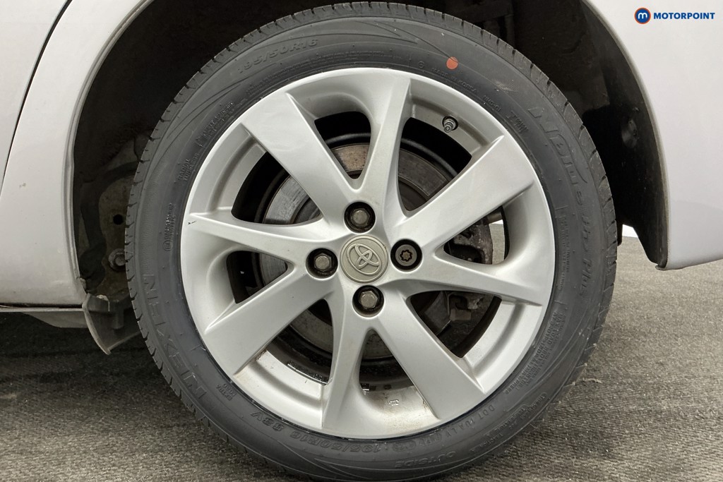 Used Toyota Yaris 2017 for sale - 78199495: Photo 44