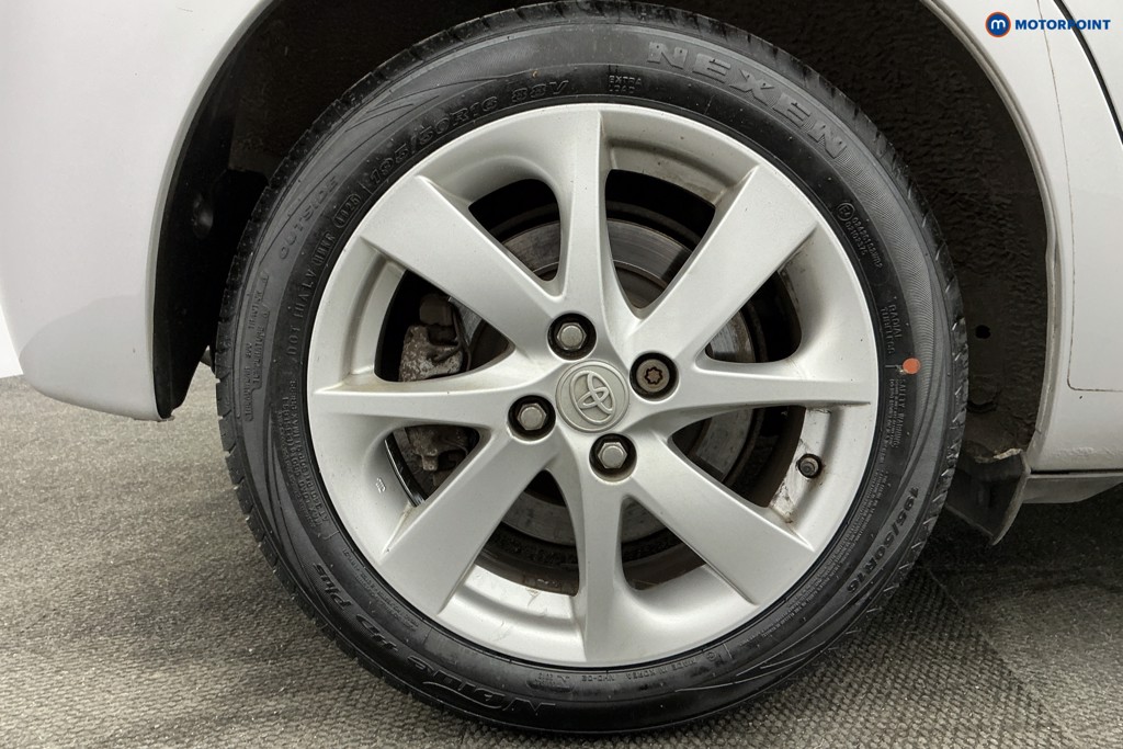 Used Toyota Yaris 2017 for sale - 78199495: Photo 45