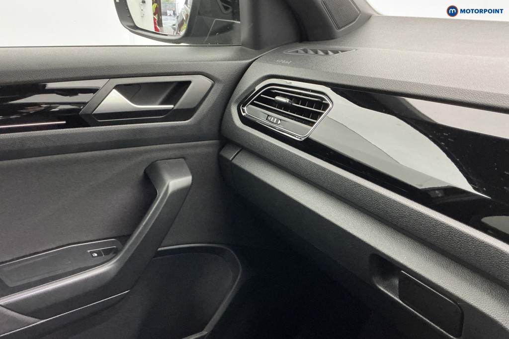 Used Volkswagen T-Roc 2021 for sale - 76394589: Photo 23