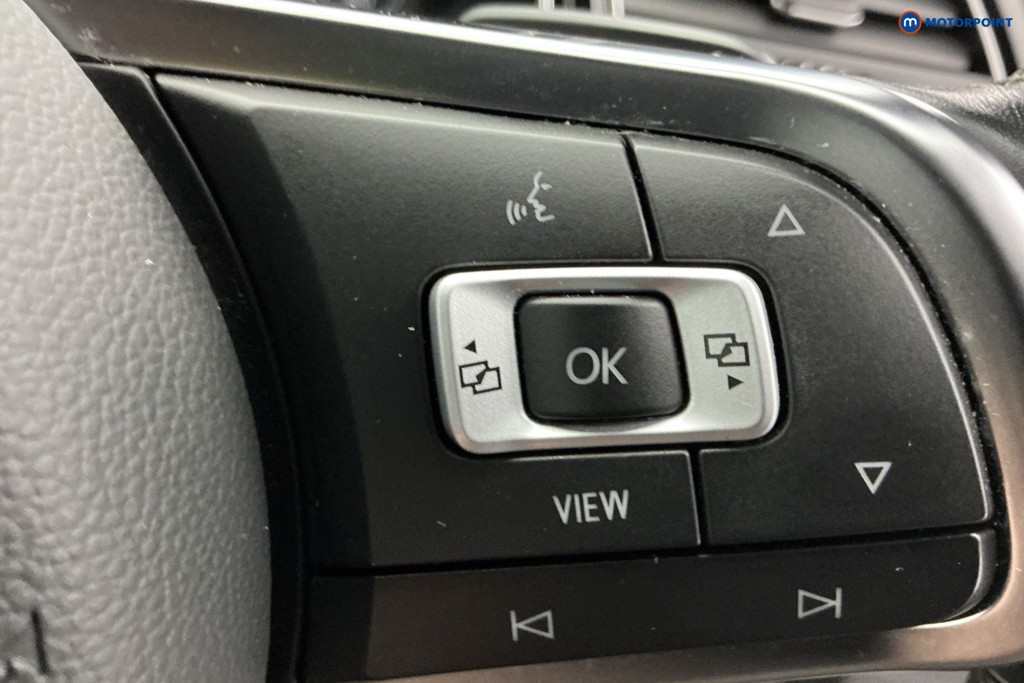 Used Volkswagen T-Roc 2021 for sale - 76394589: Photo 25