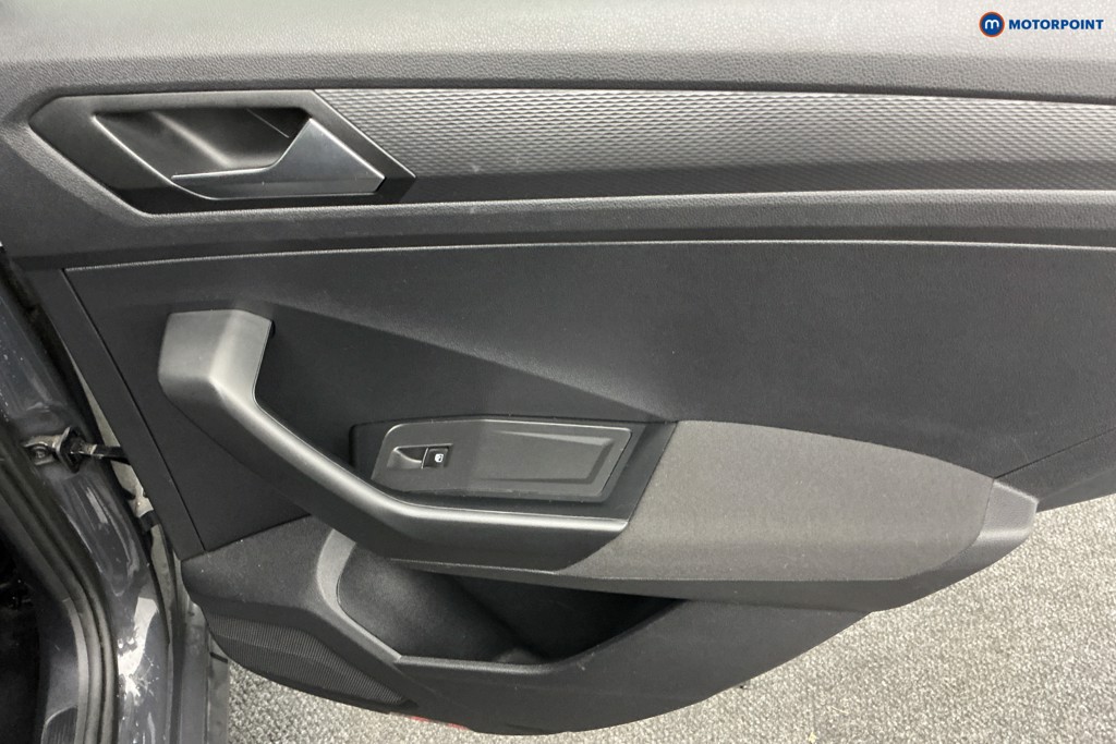 Used Volkswagen T-Roc 2021 for sale - 76394589: Photo 29