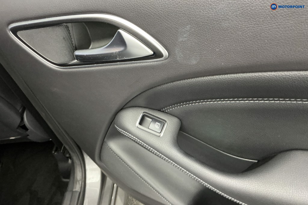 Used Mercedes-Benz B Class 2019 for sale - 76287625: Photo 32