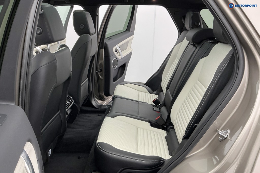 Used Land Rover Discovery Sport 2023 for sale - 78197030: Photo 15