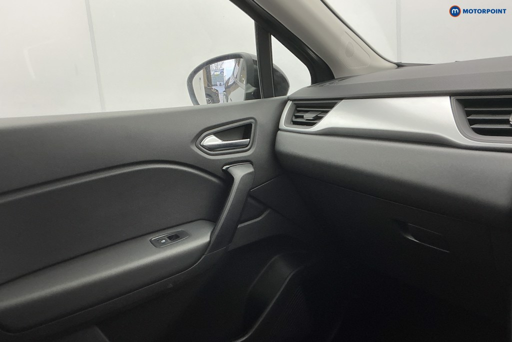 Used Renault Captur 2023 for sale - 77171171: Photo 31