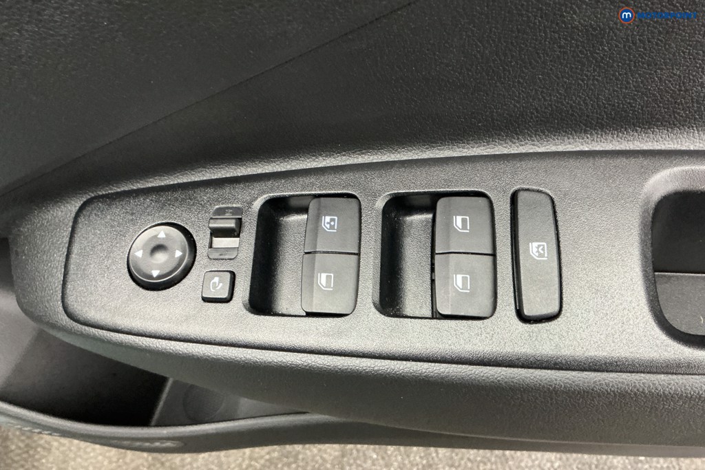 Used Hyundai i10 2024 for sale - 78067761: Photo 32