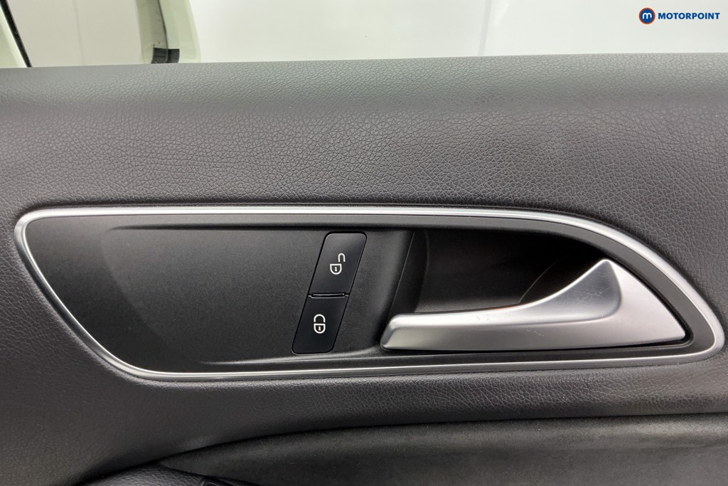 Used Mercedes-Benz A-Class 2018 for sale - 77327016: Photo 35