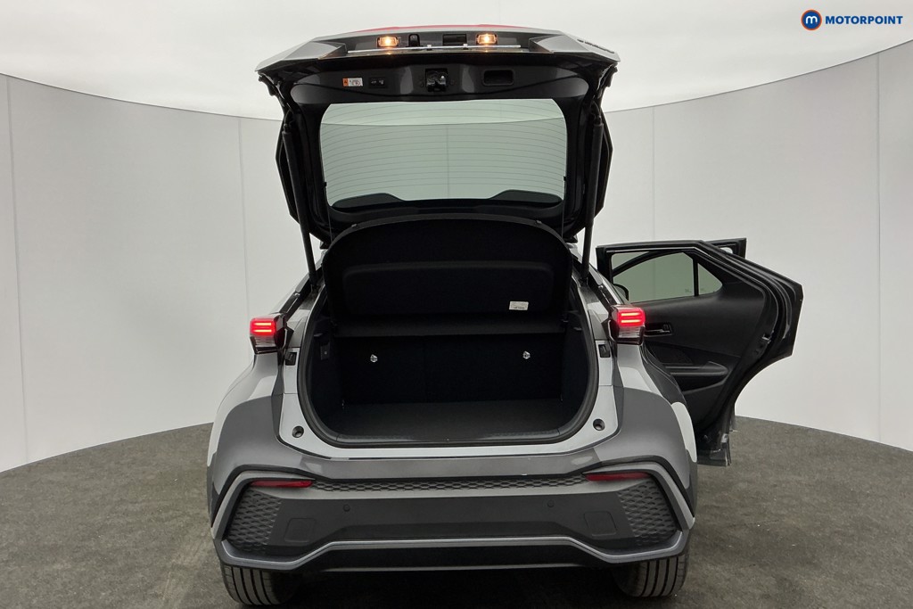 Used Toyota C-HR 2024 for sale - 77421113: Photo 12