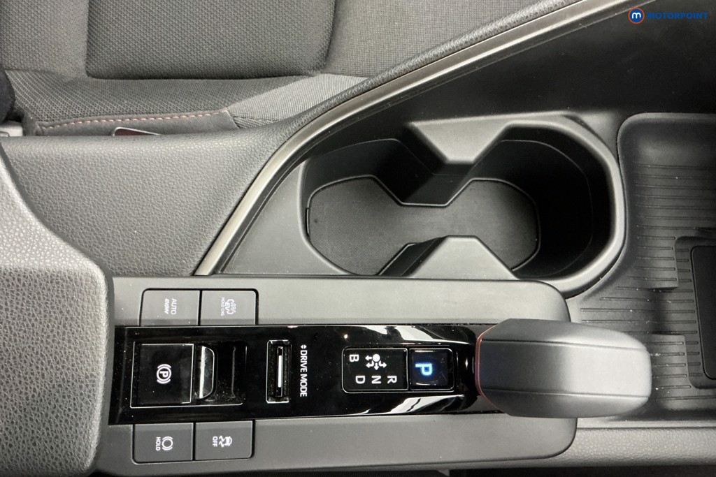 Used Toyota C-HR 2024 for sale - 77421113: Photo 25