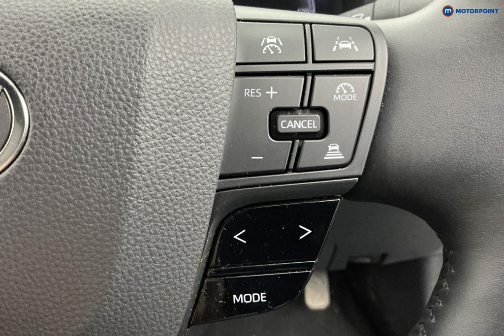 Used Toyota C-HR 2024 for sale - 77421113: Photo 31