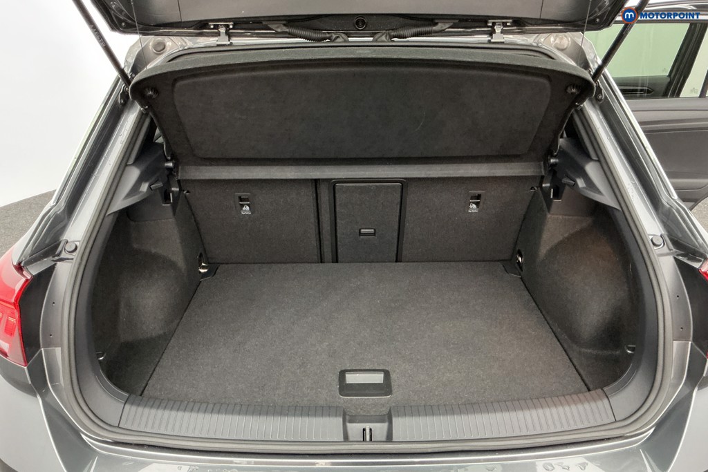 Used Volkswagen T-Roc 2023 for sale - 77019283: Photo 12