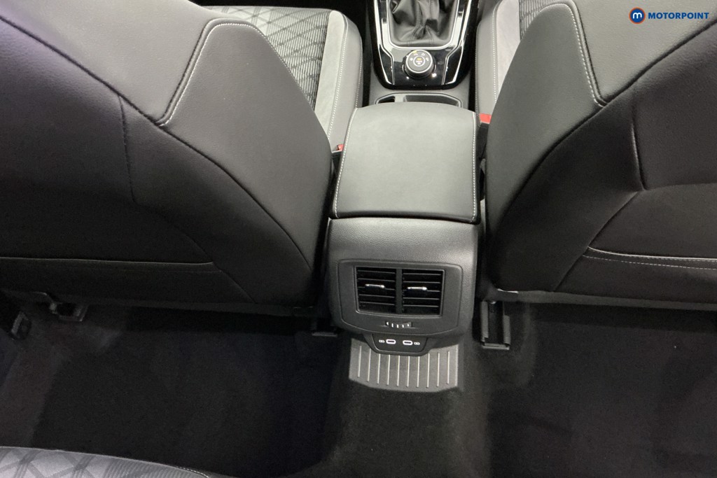 Used Volkswagen T-Roc 2023 for sale - 77019283: Photo 19