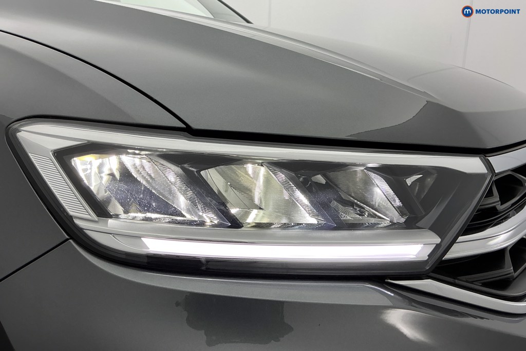 Used Volkswagen T-Roc 2023 for sale - 77019283: Photo 37