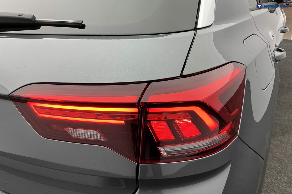 Used Volkswagen T-Roc 2023 for sale - 77019283: Photo 41