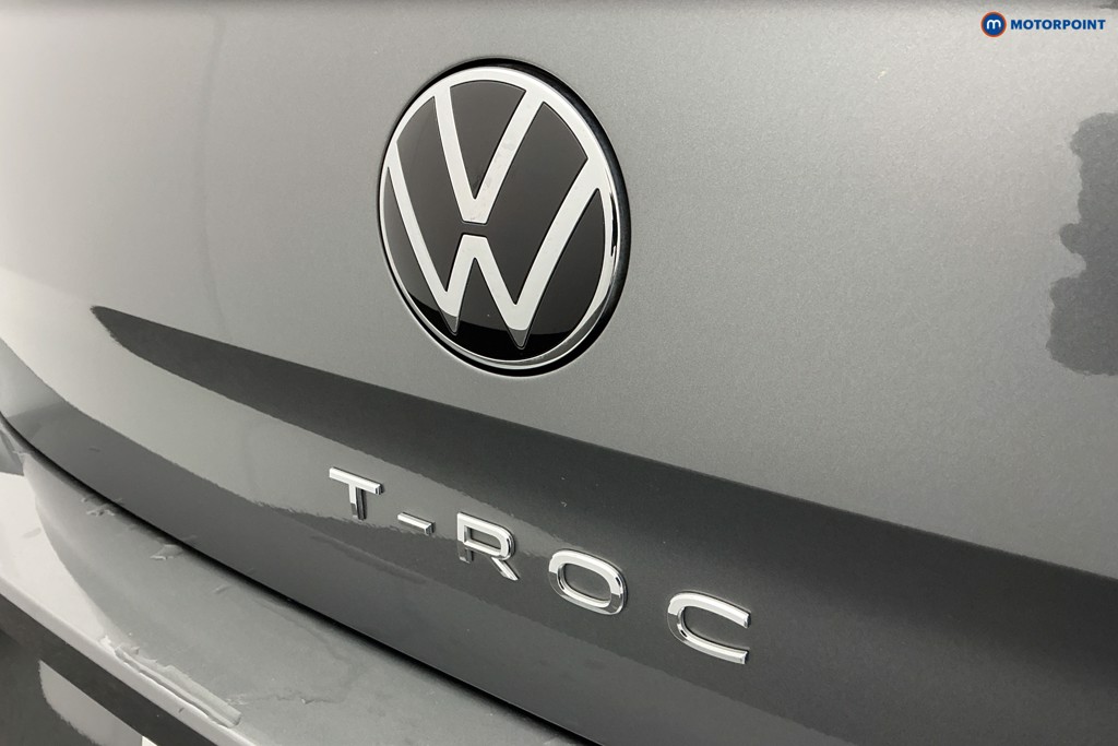 Used Volkswagen T-Roc 2023 for sale - 77019283: Photo 43