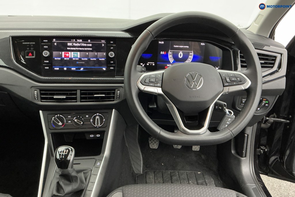 Used Volkswagen Polo 2024 for sale - 77006235: Photo 9