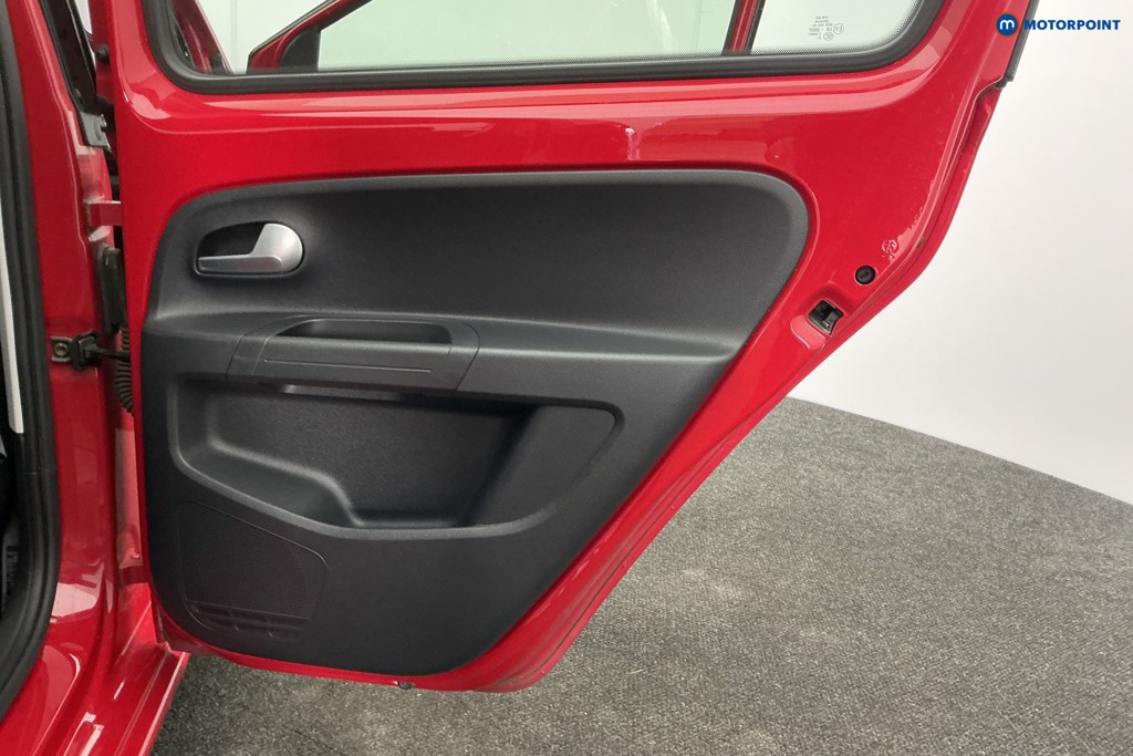 Used Volkswagen up! 2019 for sale - 77663011: Photo 34