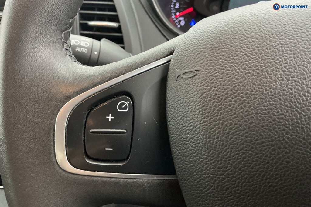 Used Renault Captur 2018 for sale - 77932288: Photo 31