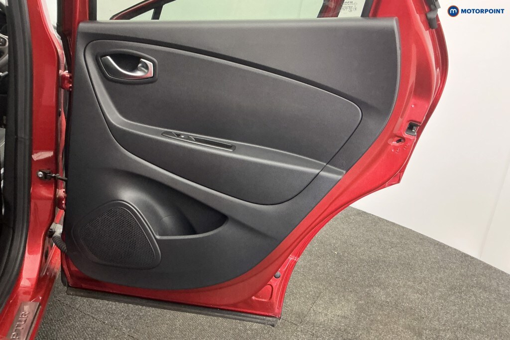 Used Renault Captur 2018 for sale - 77932288: Photo 37