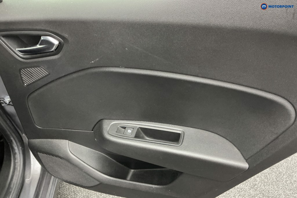 Used Renault Clio 2023 for sale - 77199160: Photo 30