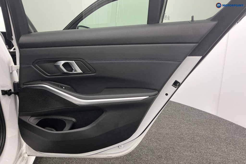 Used BMW 3 Series 2025 for sale - 77641589: Photo 39