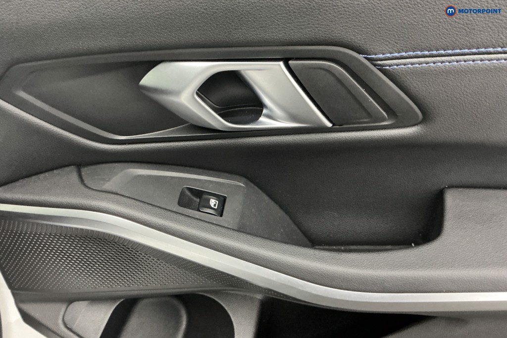 Used BMW 3 Series 2025 for sale - 77641589: Photo 40