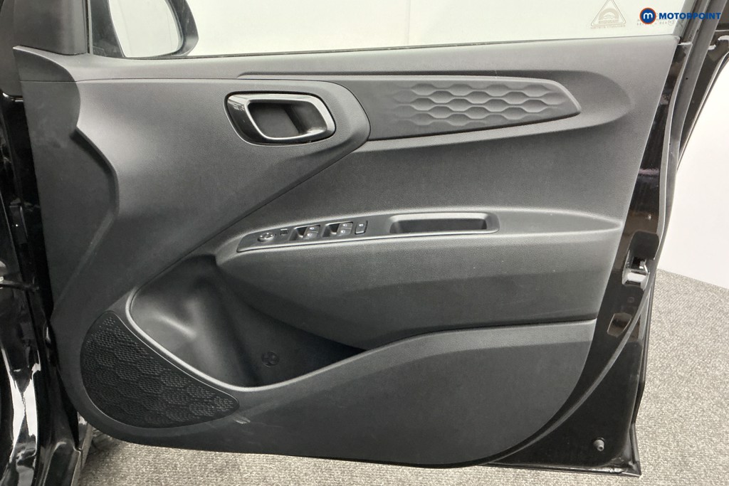 Used Hyundai i10 2024 for sale - 77100749: Photo 30