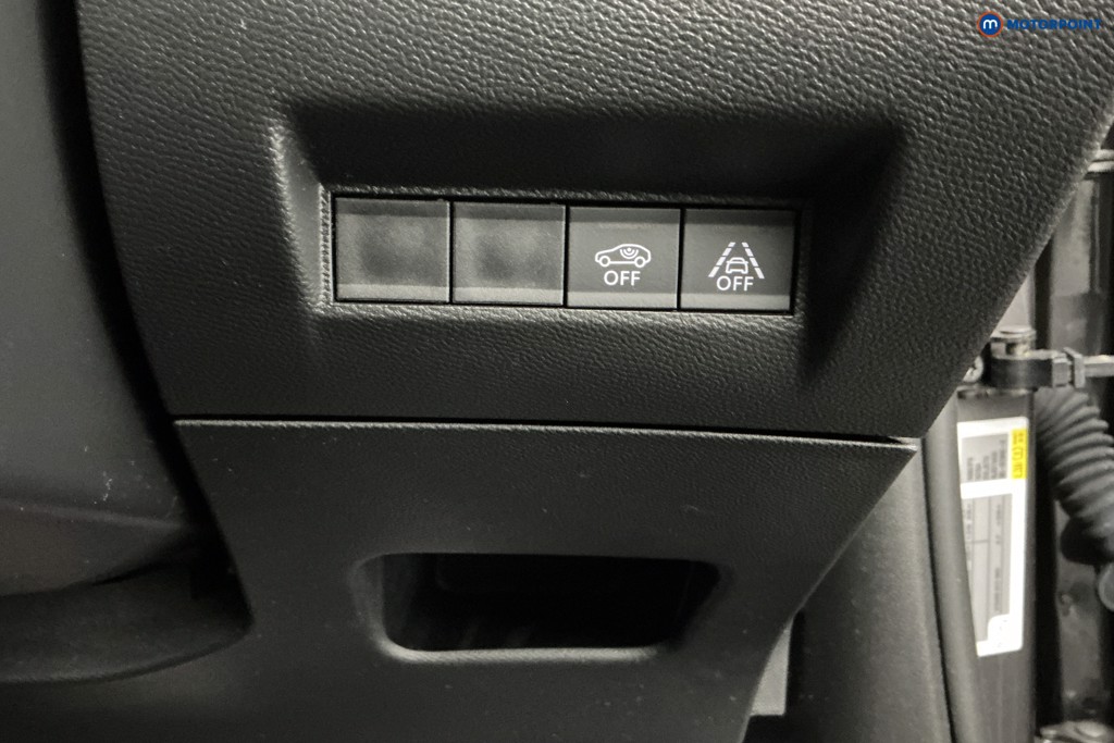 Used Peugeot 2008 2023 for sale - 77055941: Photo 32