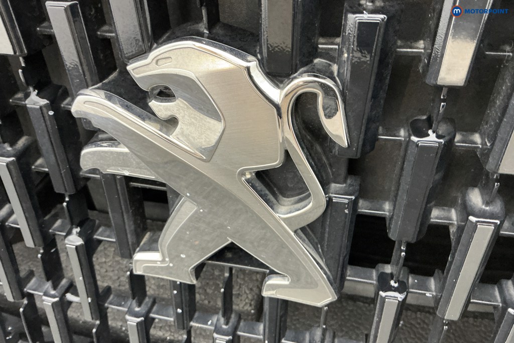 Used Peugeot 2008 2023 for sale - 77055941: Photo 44