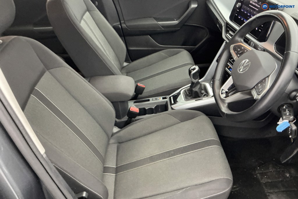 Used Volkswagen T-Roc 2023 for sale - 76405389: Photo 13