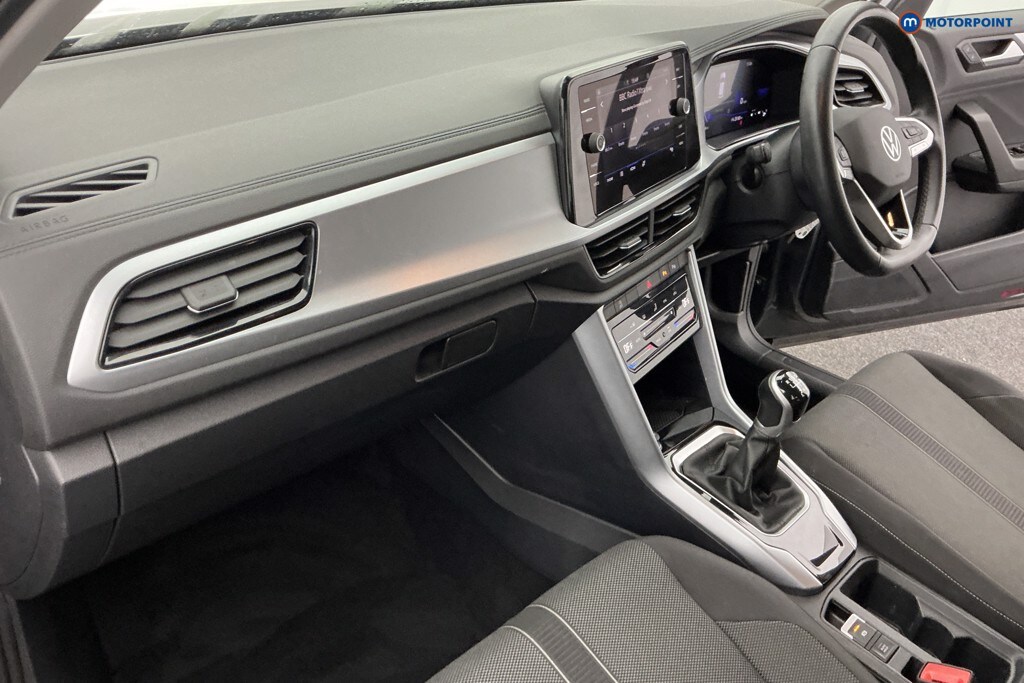 Used Volkswagen T-Roc 2023 for sale - 76405389: Photo 16