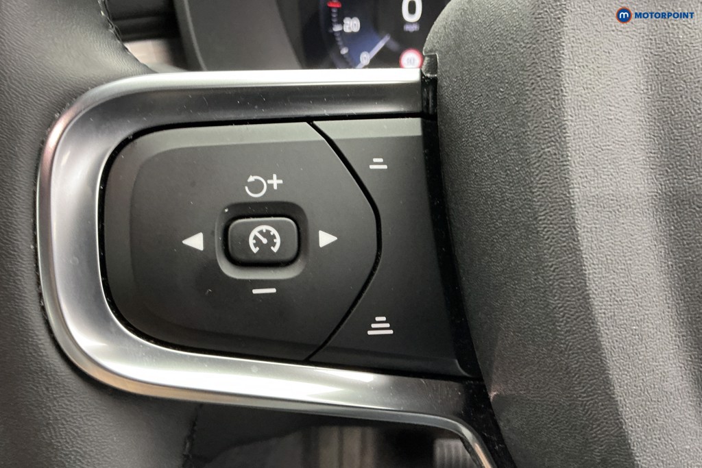 Used Volvo XC40 2024 for sale - 77834543: Photo 28