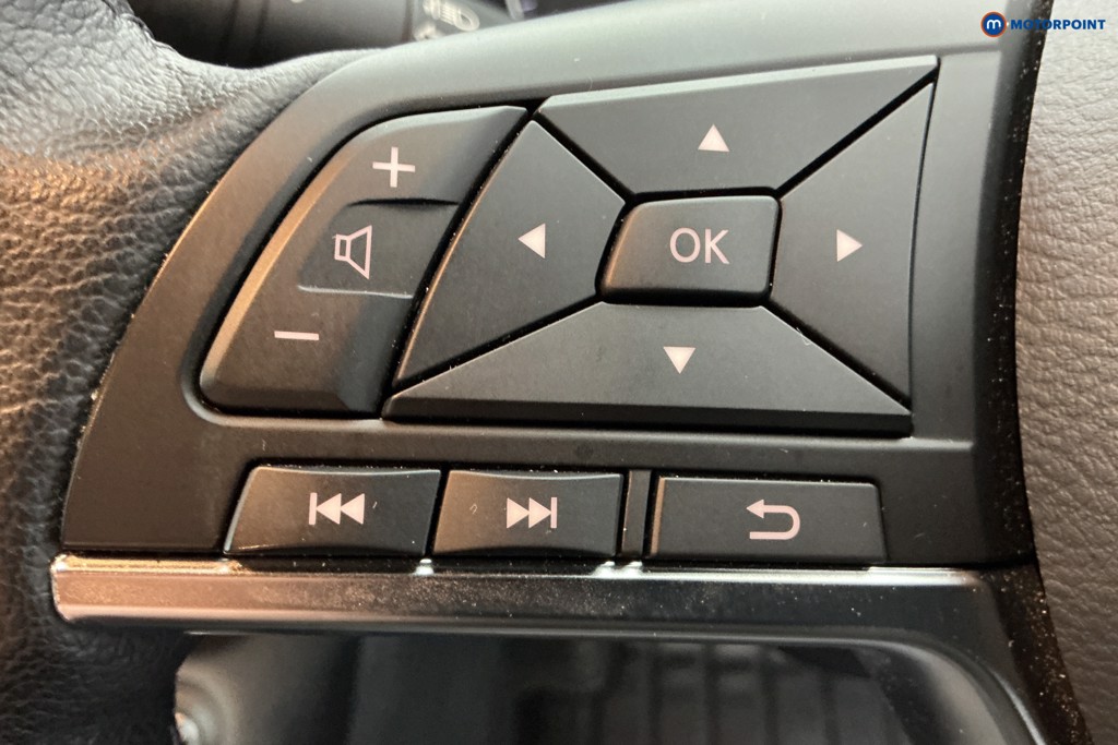 Used Nissan Juke 2023 for sale - 76416118: Photo 27