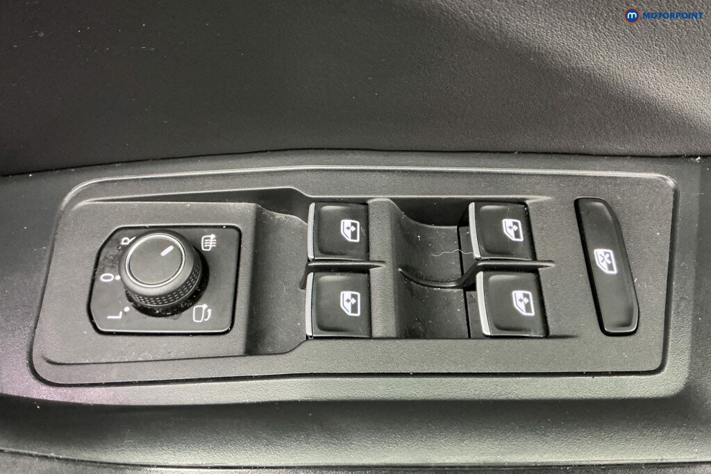 Used Volkswagen T-Roc 2021 for sale - 77476999: Photo 31