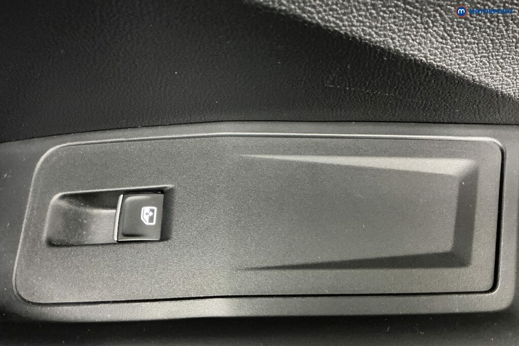 Used Volkswagen T-Roc 2021 for sale - 77476999: Photo 34