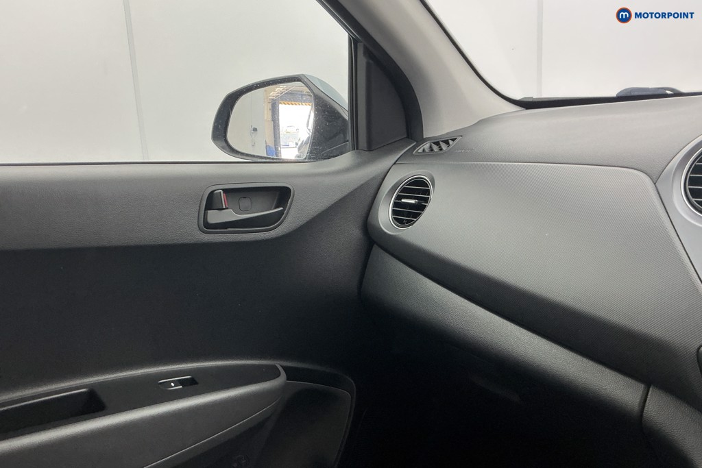 Used Hyundai i10 2019 for sale - 77890479: Photo 29