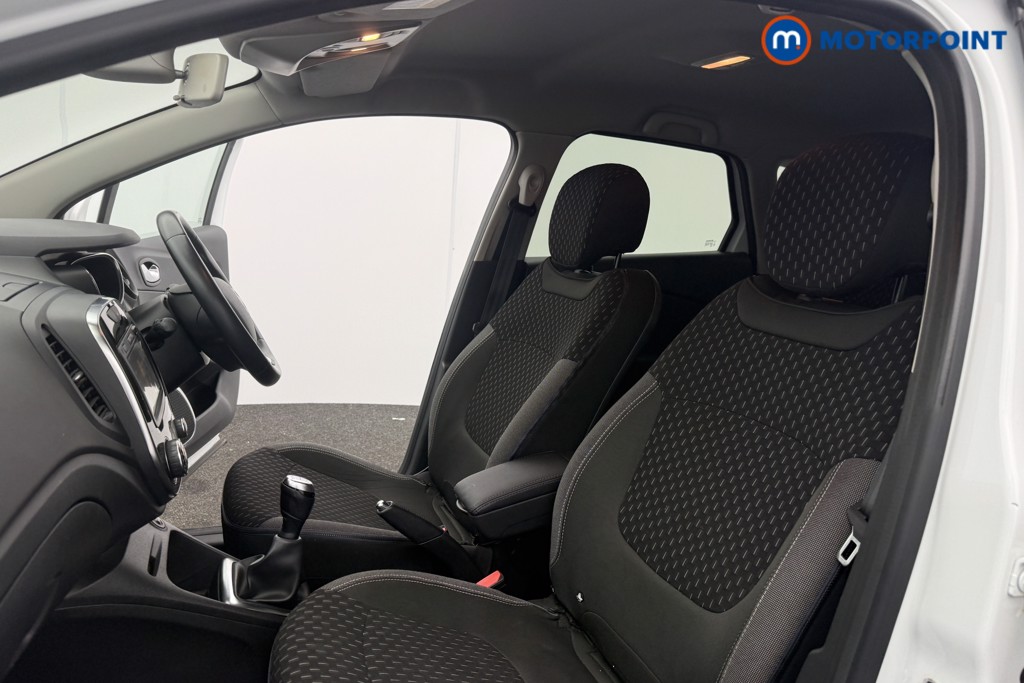 Used Renault Captur 2017 for sale - 77989344: Photo 30