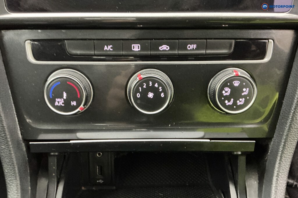 Used Volkswagen Golf 2017 for sale - 76895668: Photo 28