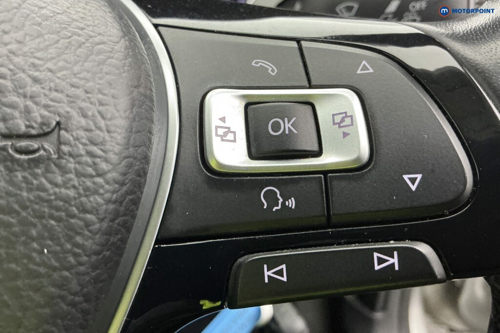 Used Volkswagen Golf 2017 for sale - 76895668: Photo 31