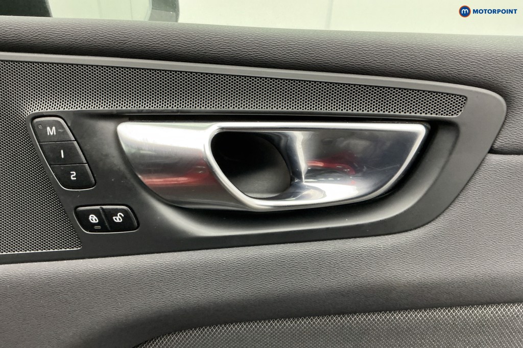 Used Volvo XC60 2021 for sale - 77055958: Photo 35