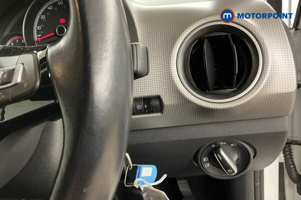 Used Volkswagen up! 2019 for sale - 75776561: Photo 27