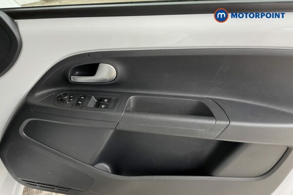 Used Volkswagen up! 2019 for sale - 75776561: Photo 28