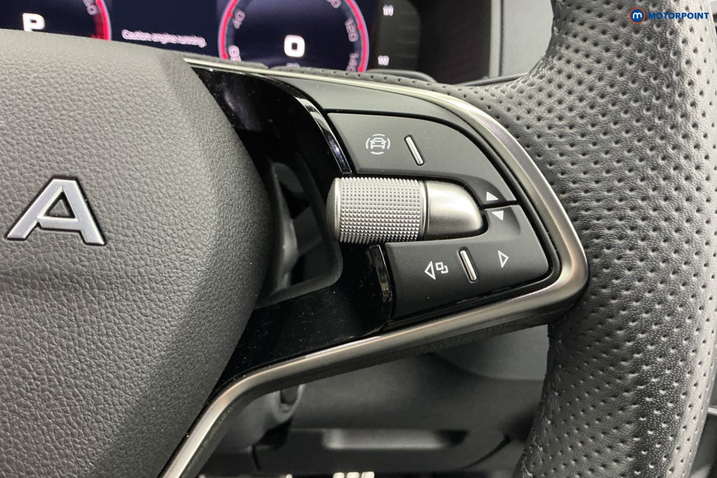 Used Skoda Karoq 2025 for sale - 77918872: Photo 34