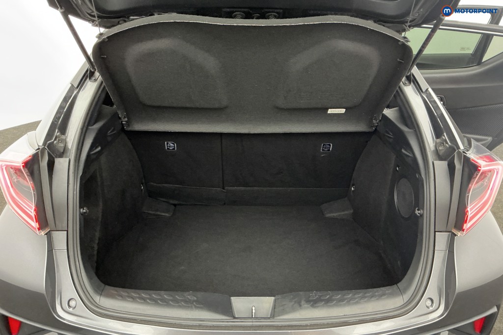 Used Toyota C-HR 2019 for sale - 77620062: Photo 11