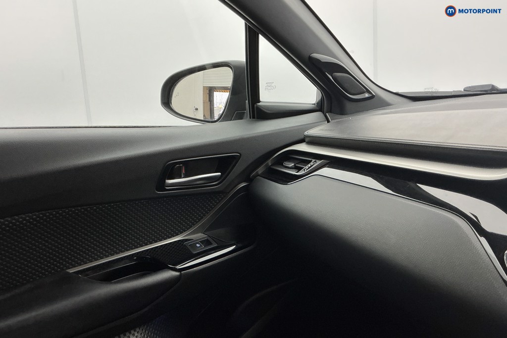 Used Toyota C-HR 2019 for sale - 77620062: Photo 27