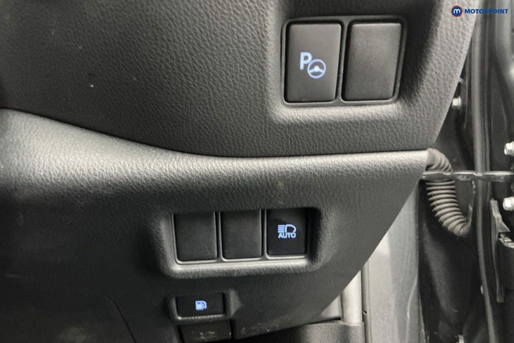 Used Toyota C-HR 2019 for sale - 77620062: Photo 30