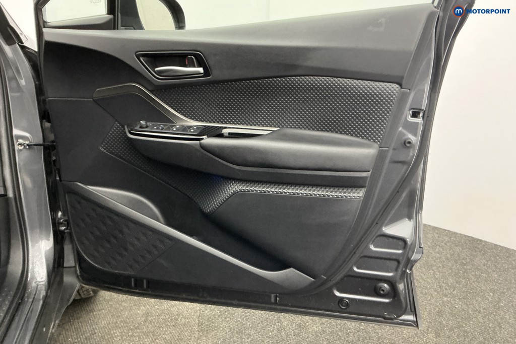 Used Toyota C-HR 2019 for sale - 77620062: Photo 31