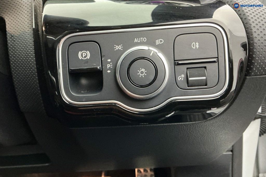 Used Mercedes-Benz CLA 2021 for sale - 76949358: Photo 30