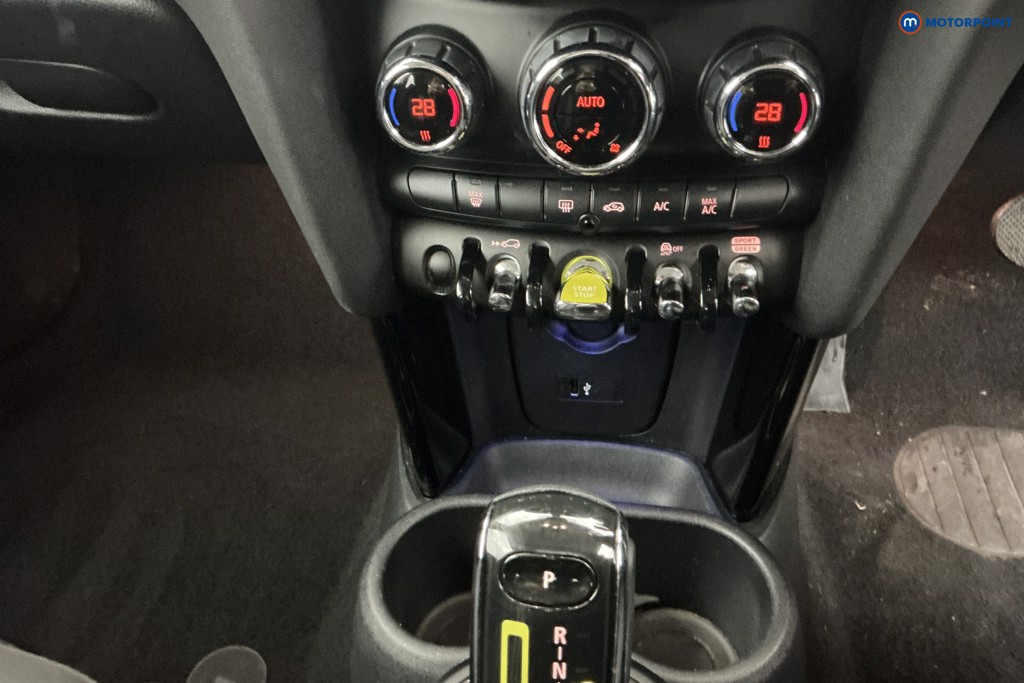 Used MINI Hatch 2021 for sale - 77301427: Photo 32