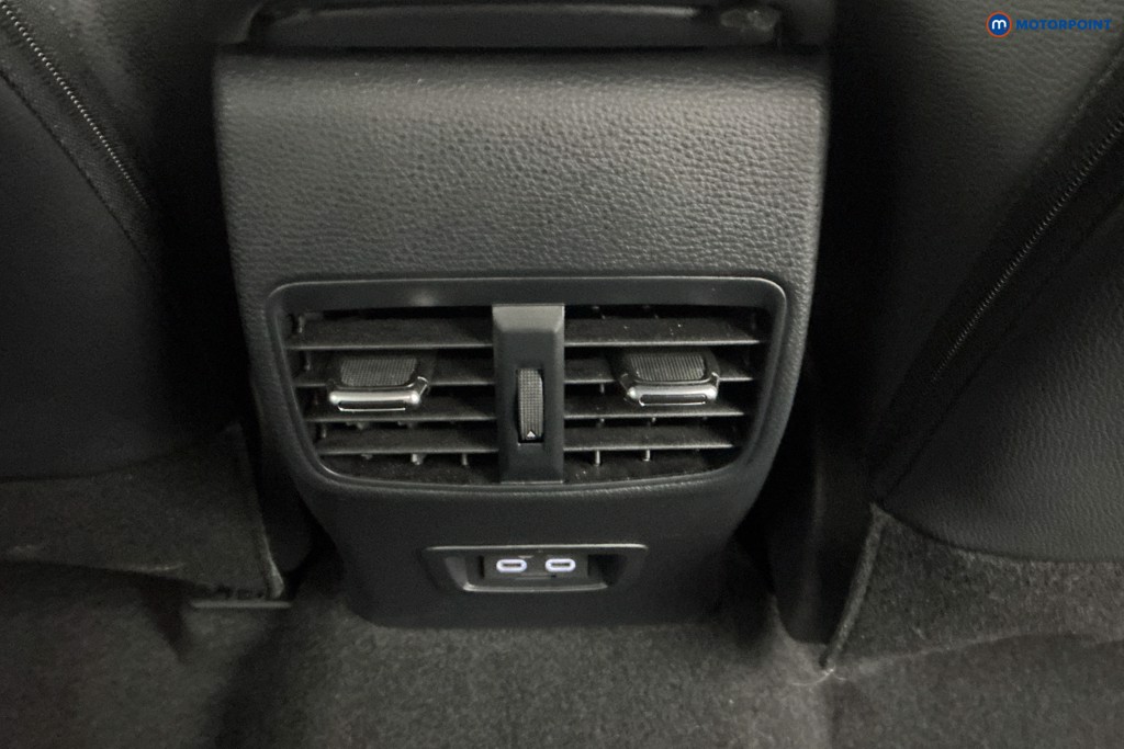 Used Toyota Corolla 2024 for sale - 76402855: Photo 18