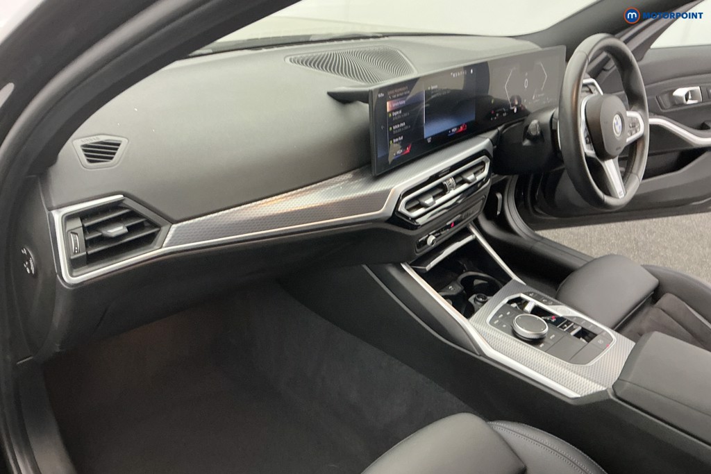 Used BMW 3 Series 2024 for sale - 76682016: Photo 16